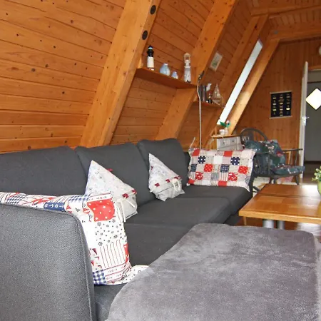 Gemuetliches Mit Kaminofen An Der Ostsee In Damp